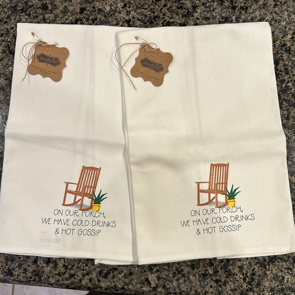 NWT - Set of brand new hand towels. - Picture 1 of 3